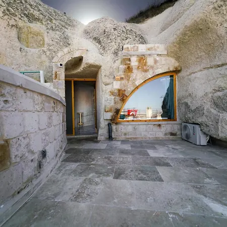 Caverna Premium Caves