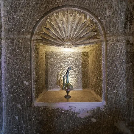 Hotel Caverna Premium Caves *