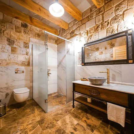 Caverna Premium Caves Szálloda *