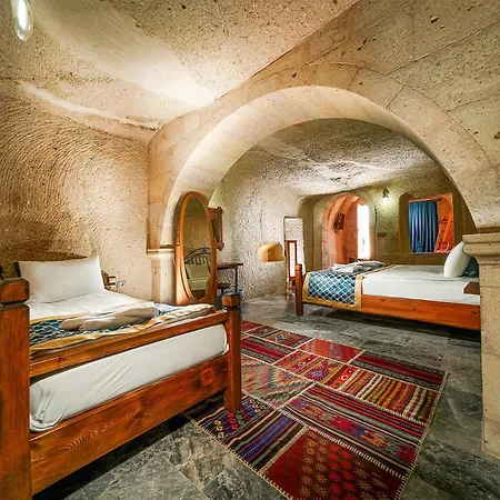Caverna Premium Caves Szálloda Göreme