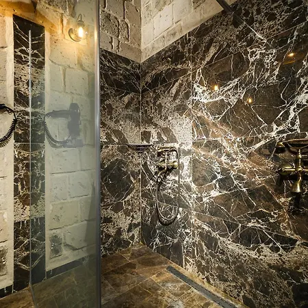 Hotel Caverna Premium Caves Göreme