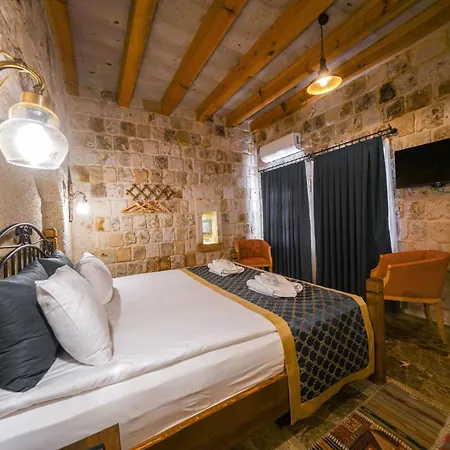 Hotel Caverna Premium Caves Göreme