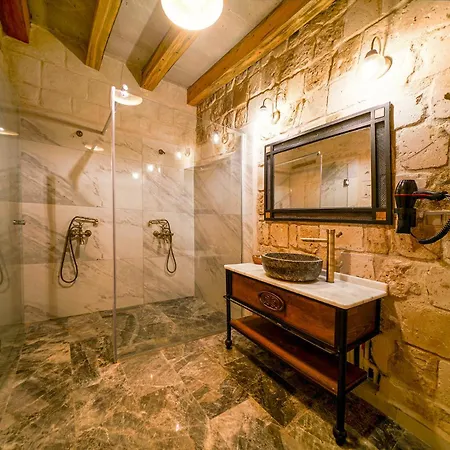 Caverna Premium Caves *