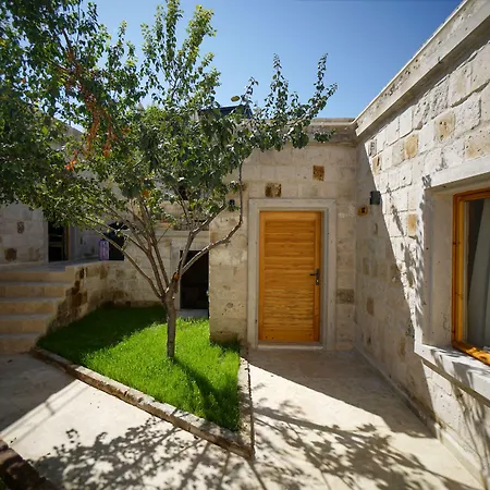 Caverna Premium Caves