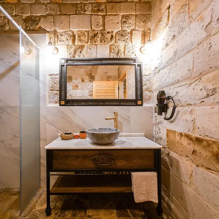 Caverna Premium Caves Göreme