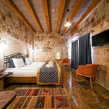 Caverna Premium Caves