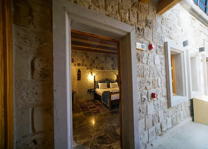 Caverna Premium Caves